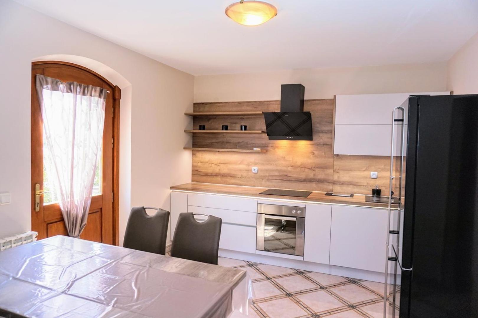 Apartment Stefica 克尔维尼维赫 外观 照片