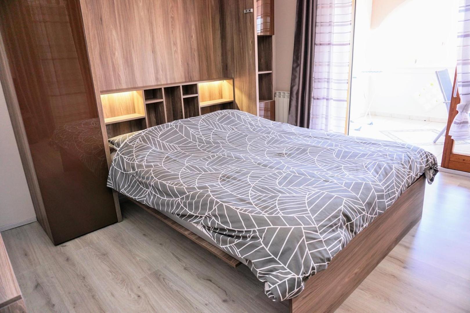 Apartment Stefica 克尔维尼维赫 外观 照片